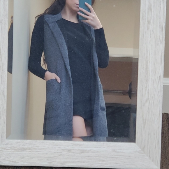 Banana Republic Textured Knit Long Vest - Picture 11 of 12